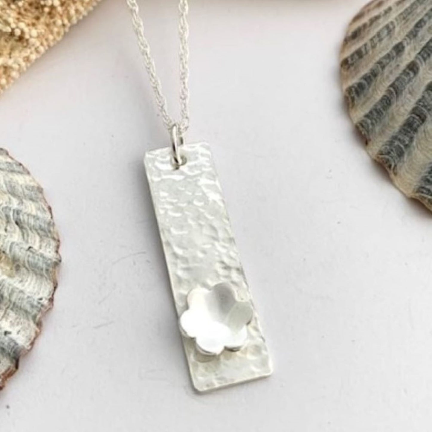 925 Silver Patterned Flower Necklace