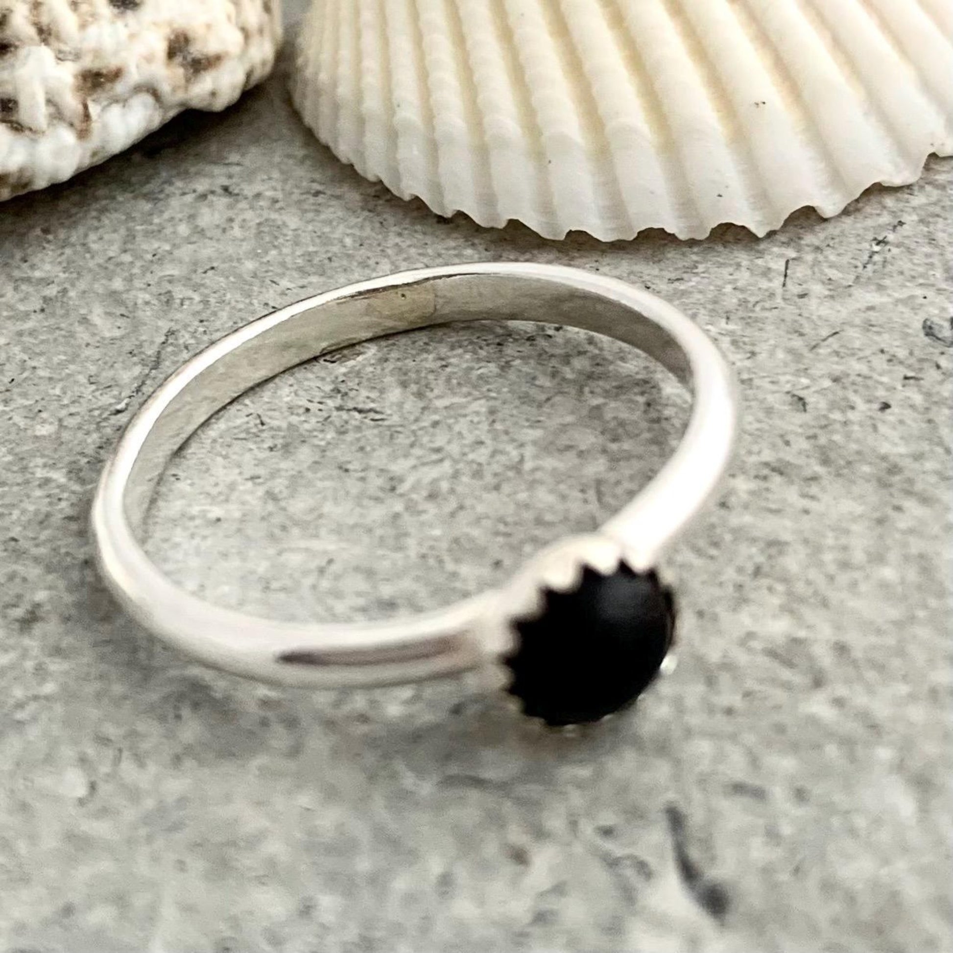 Black Onyx Gemstone Sterling Silver Ring 3