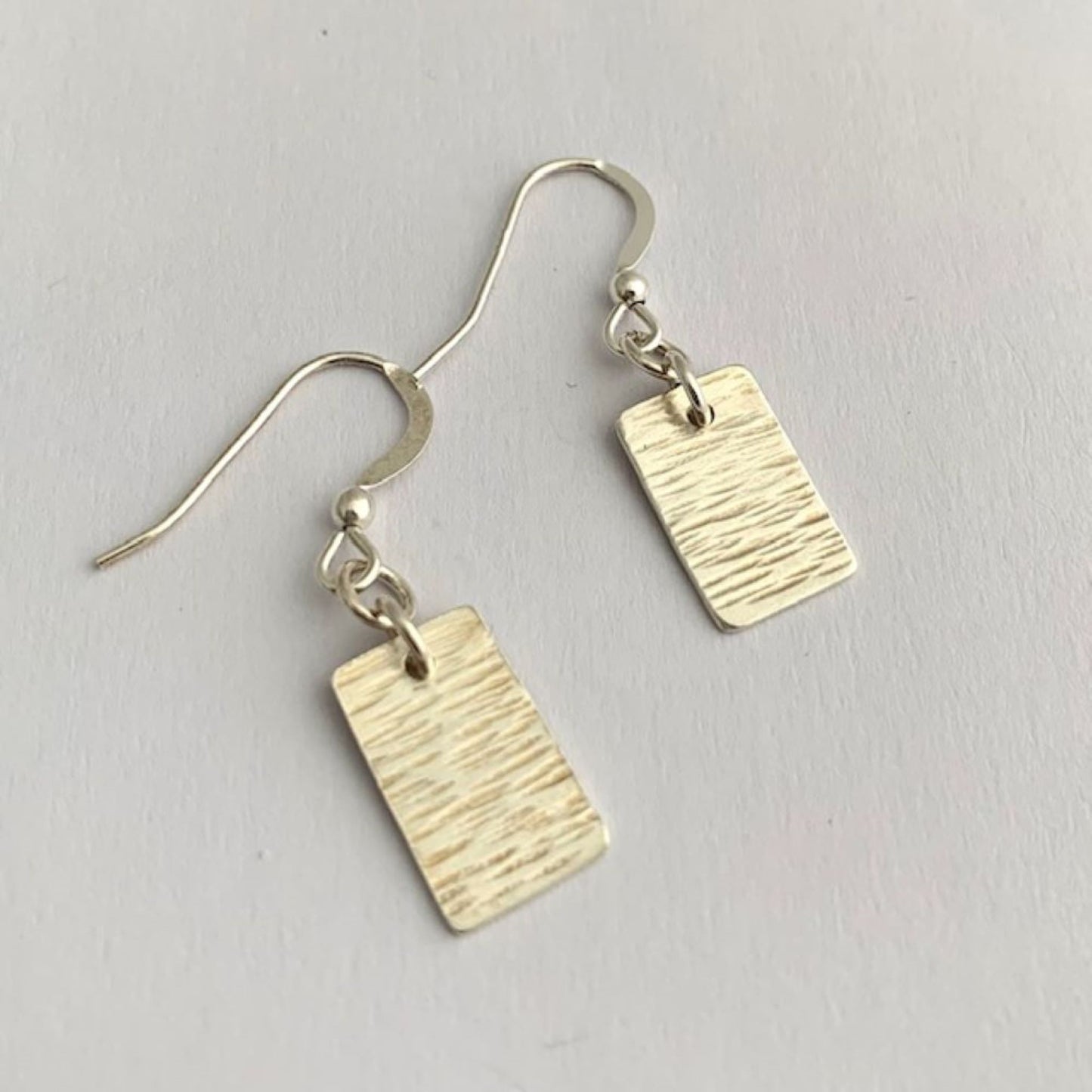 925 Sterling Silver Line Hammered Drop Earrings