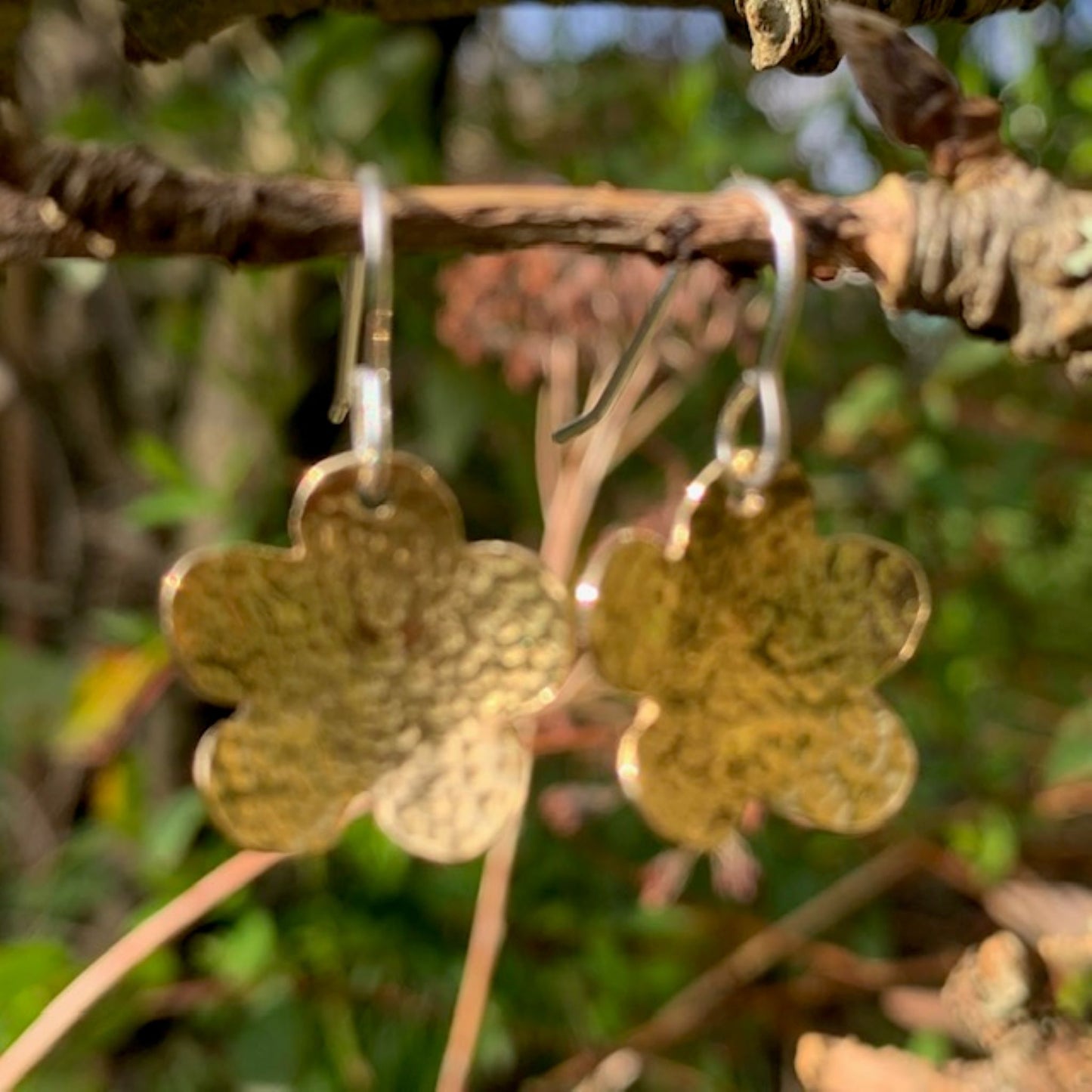 Hammered Daisy Flower Dangly Brass Earrings