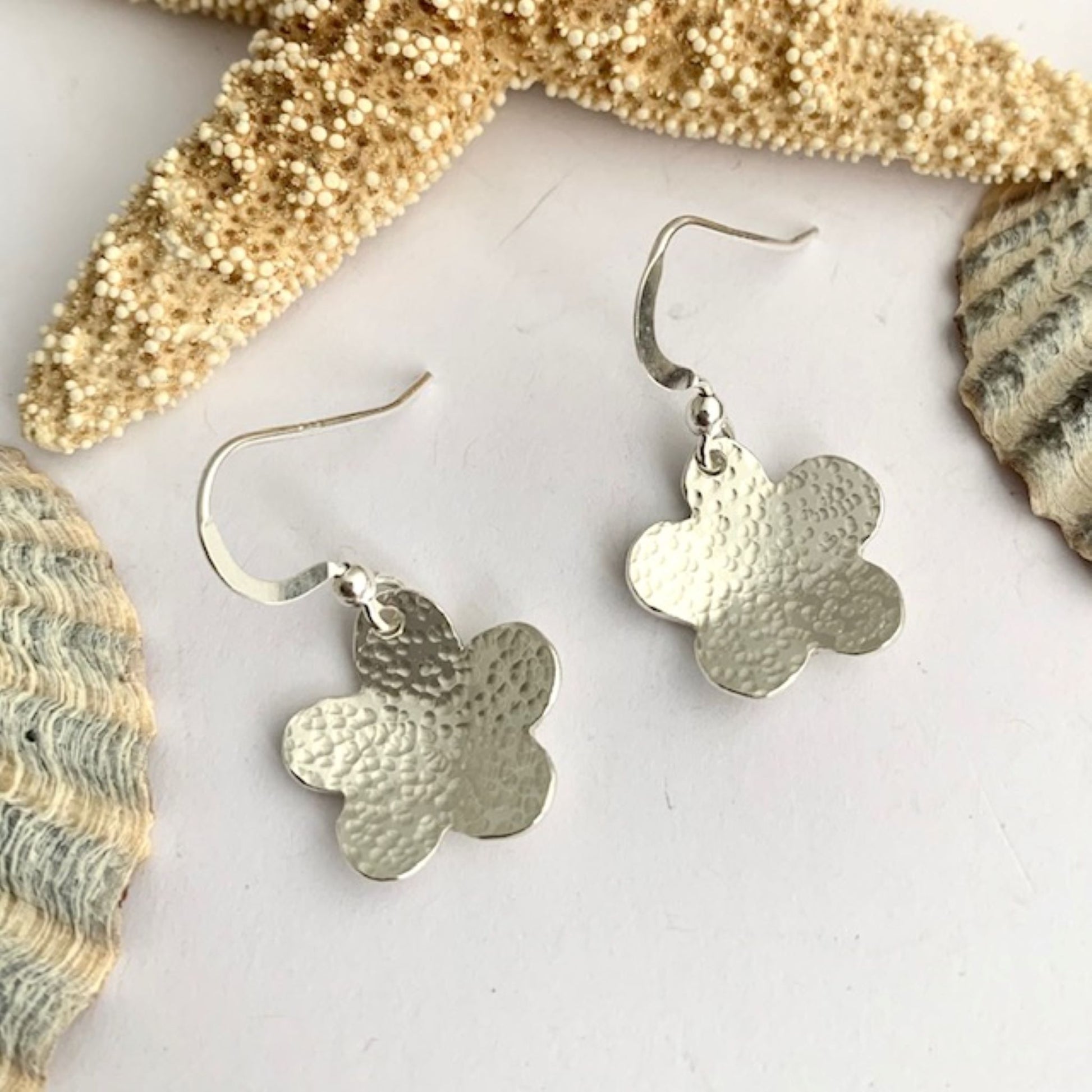 Hammered Silver Daisy Flower Earrings