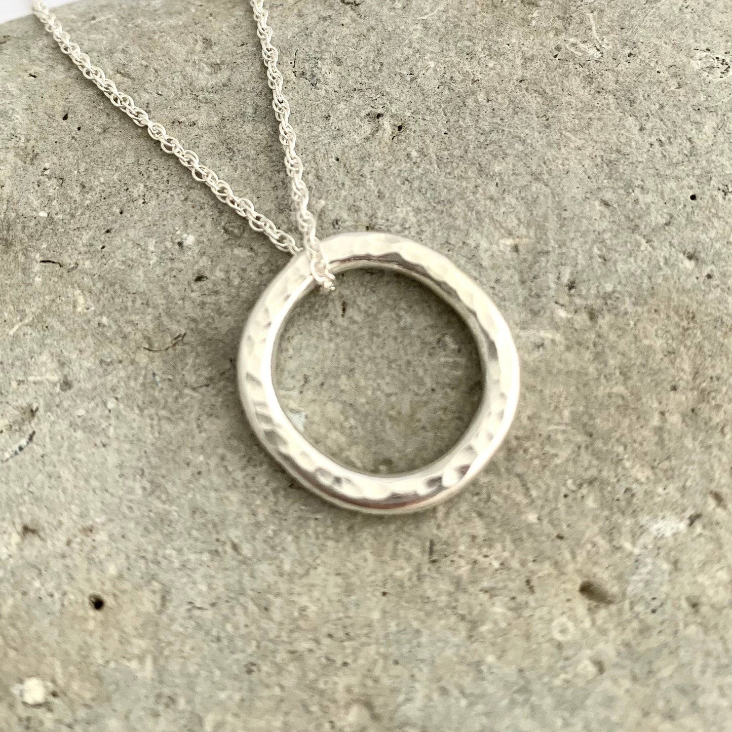 Little Chunky 925 Sterling Silver Hammered Necklace 3