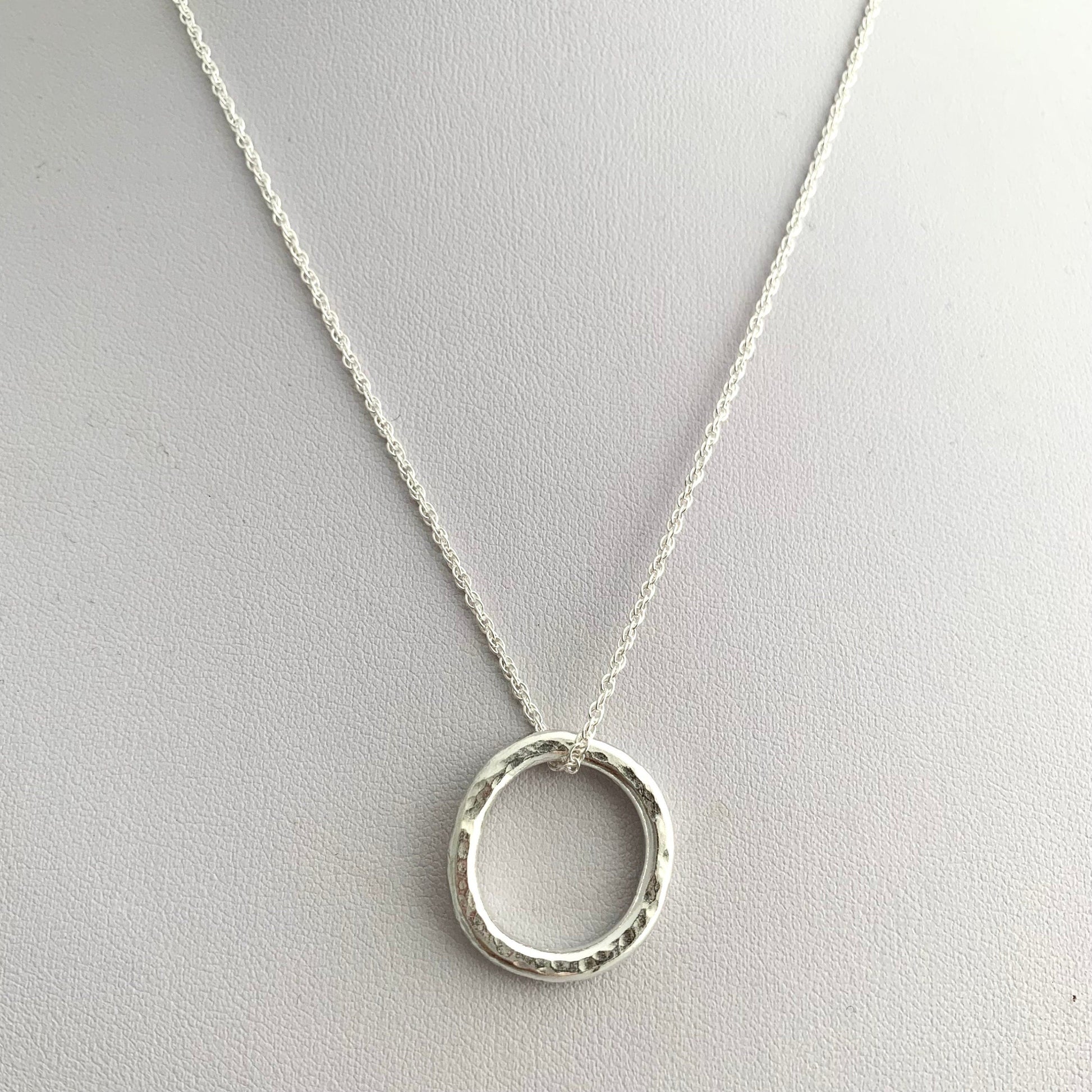 Little Chunky 925 Sterling Silver Hammered Necklace 5