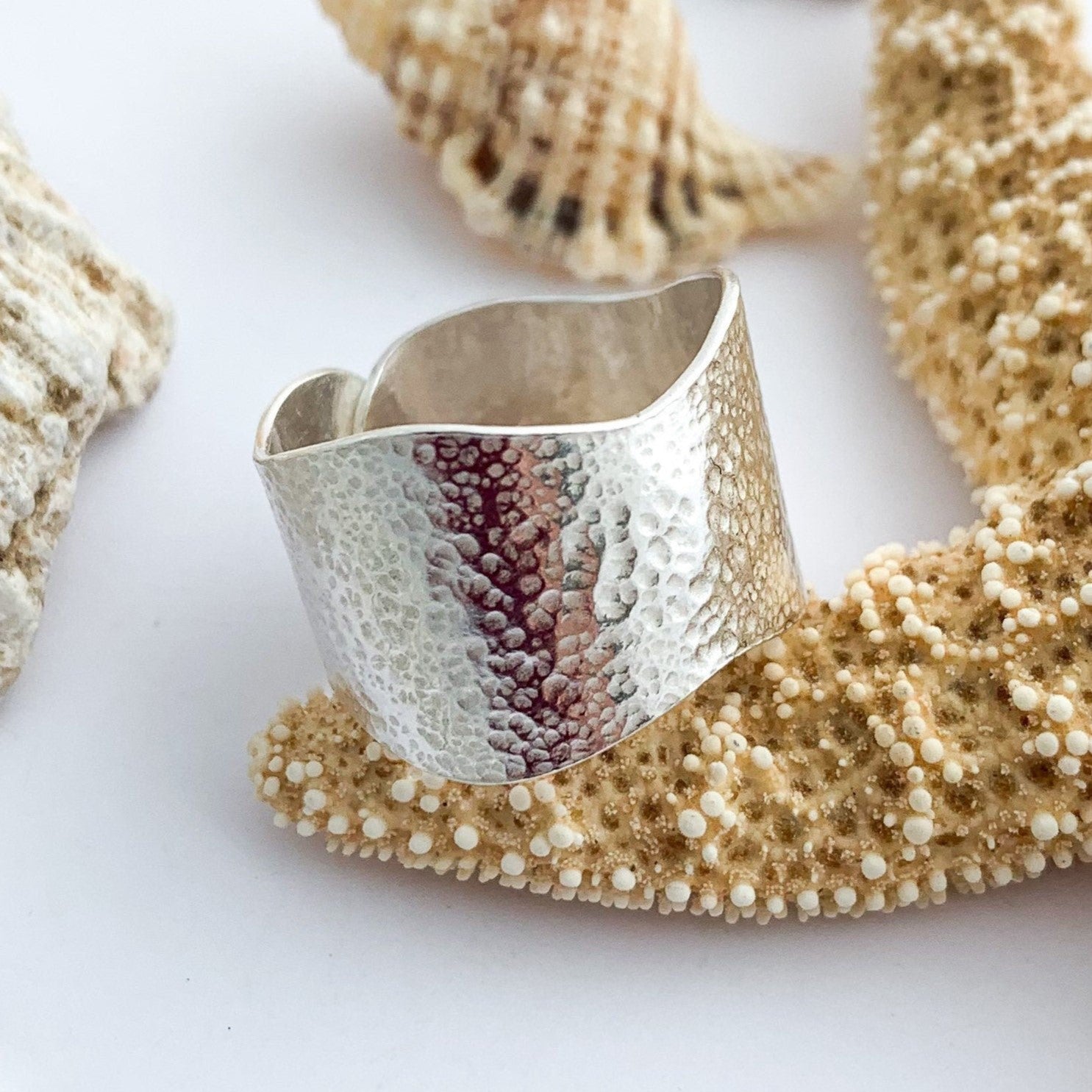 Patterned Wavy Edge Sterling Silver Ring