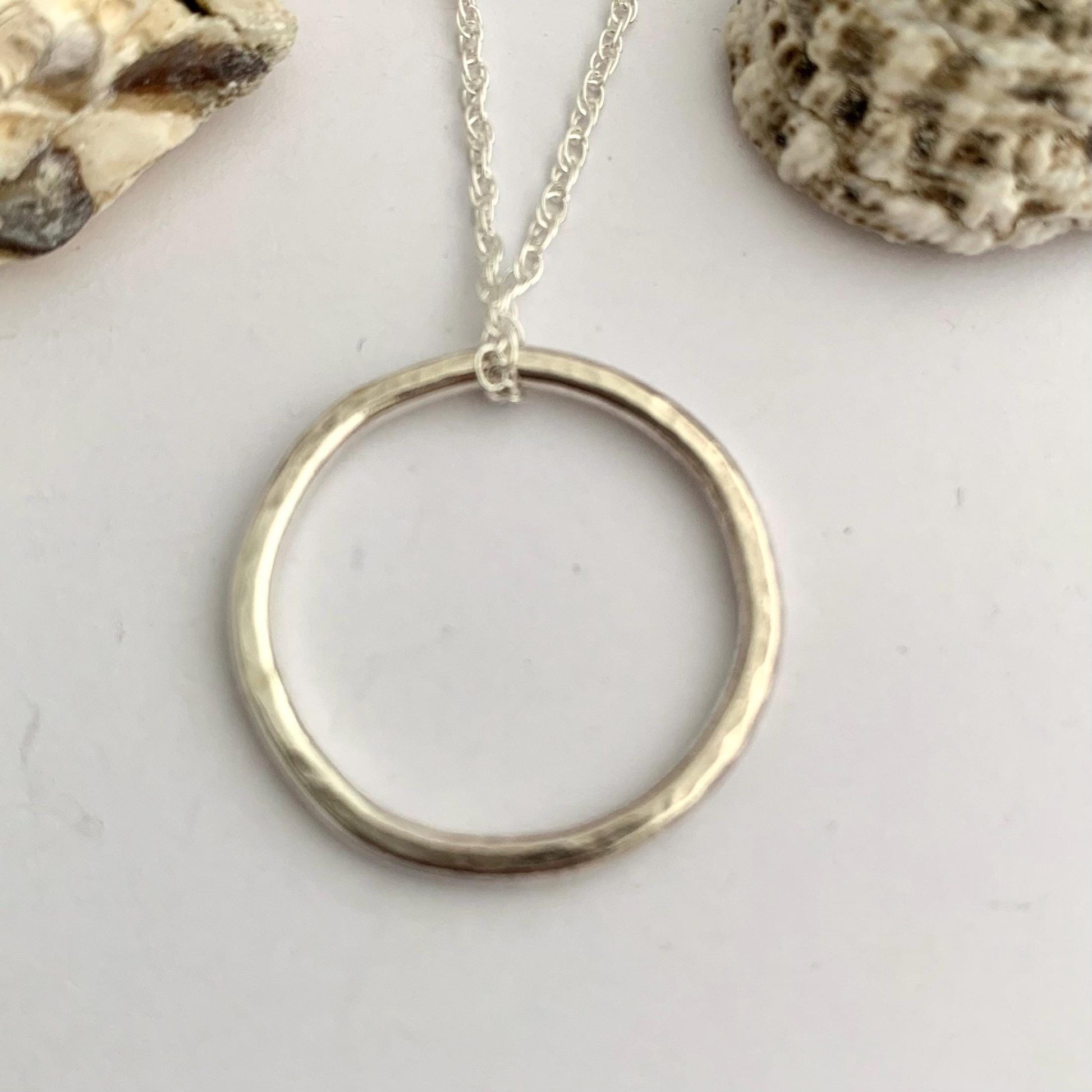 Rustic Hammered 925 Sterling Silver Infinity Circle Necklace