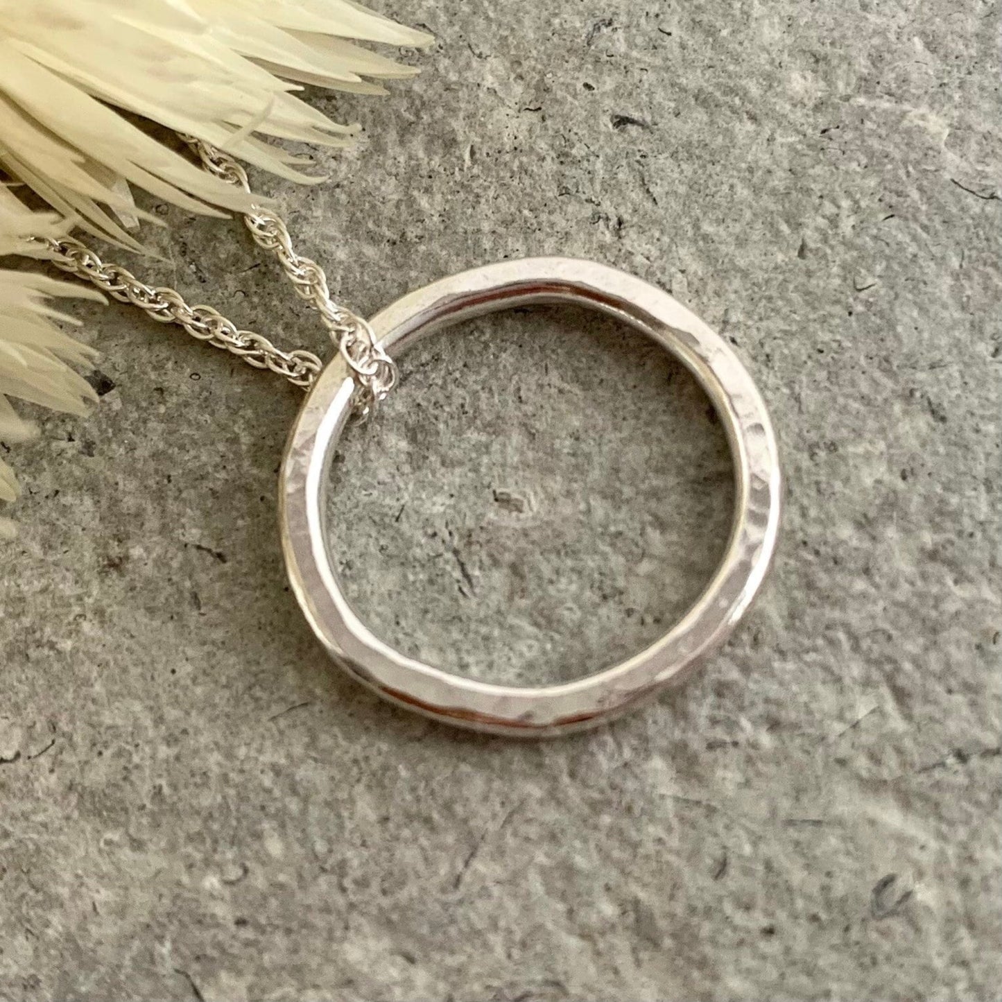 Small 925 Sterling Silver Round Wire Necklace