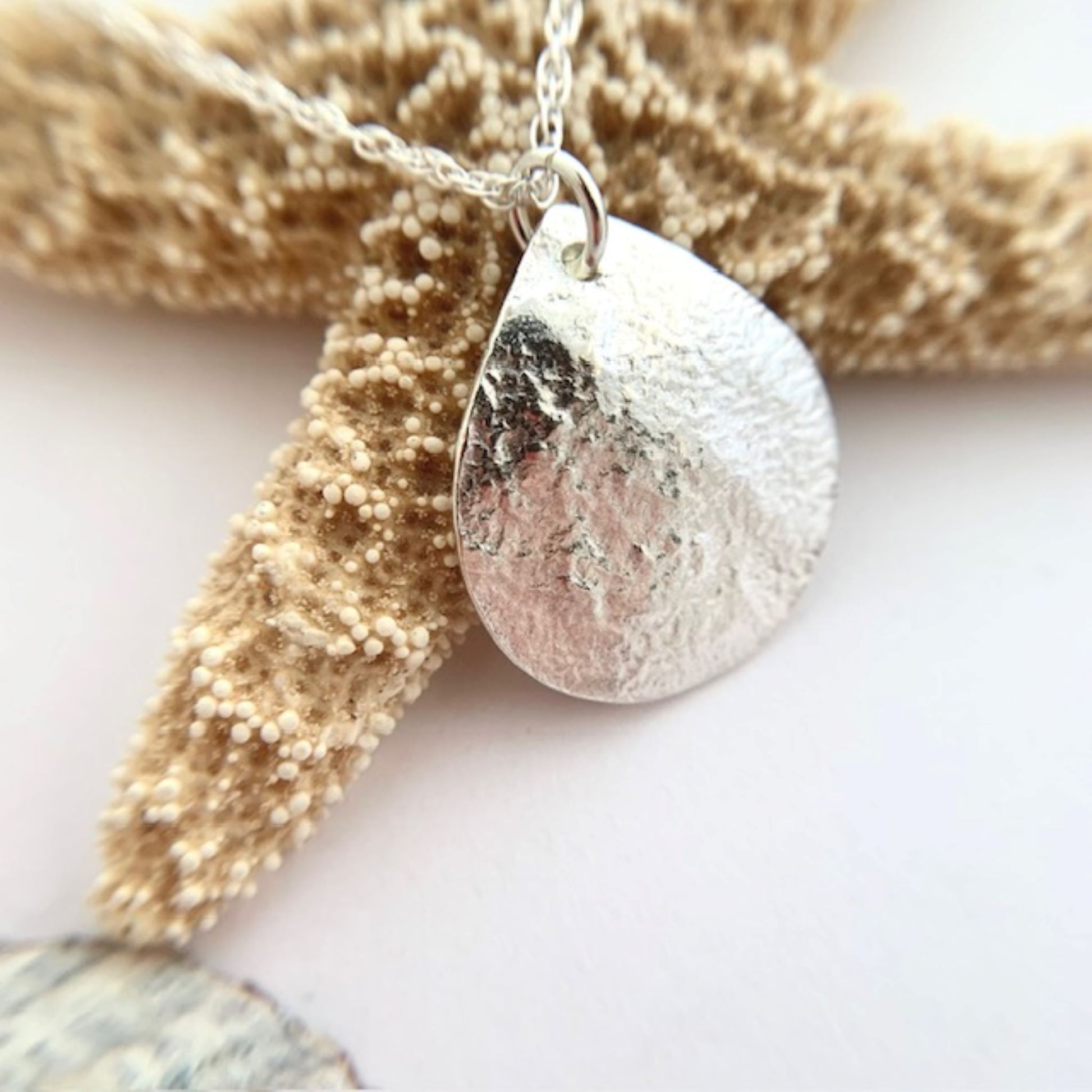 Sterling Silver Teardrop Patterned Necklace